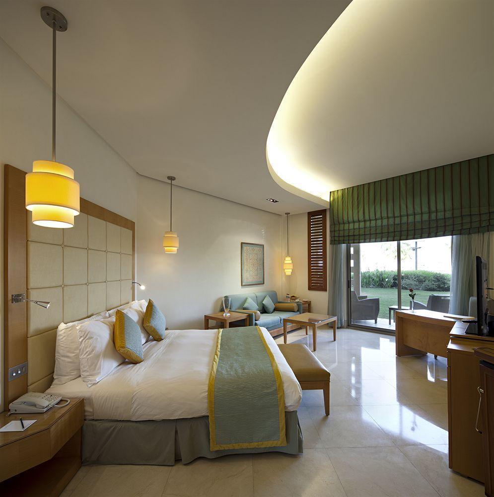 Marina Hotel Kuwait Salmiya エクステリア 写真