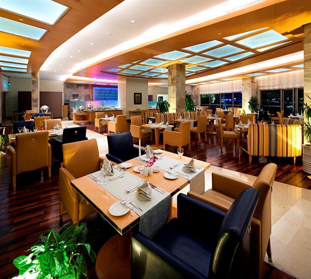 Marina Hotel Kuwait Salmiya エクステリア 写真