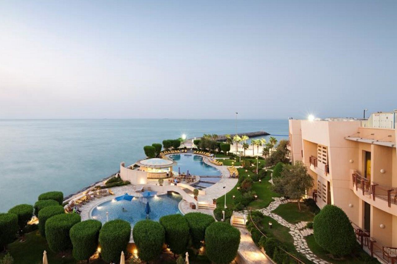 Marina Hotel Kuwait Salmiya エクステリア 写真